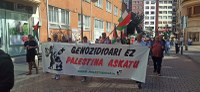 Palestinaren aldeko manifestazio jendetsua egin zen domekan