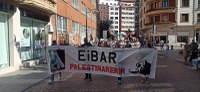 Palestinaren aldeko manifestazio jendetsua egin zen domekan