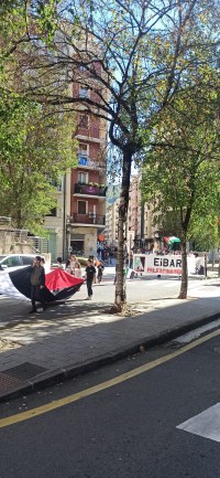Palestinaren aldeko manifestazio jendetsua egin zen domekan