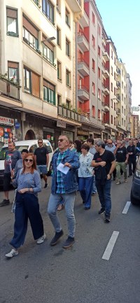 Palestinaren aldeko manifestazio jendetsua egin zen domekan