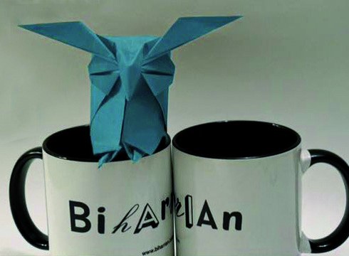 Papiroflexia tailerra antolatu du Biharrian espazioak datorren zapaturako