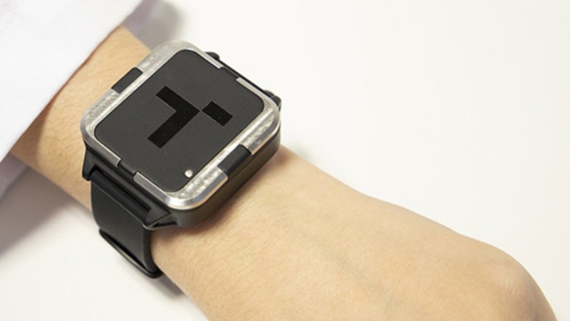 Patologia batzuk dituzten pazienteentzako eskumuturrekoa garatzen dihardu Tekniker