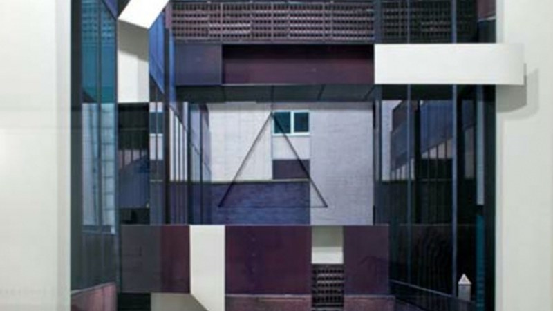 Patrik Grijalvoren argazki-collageak Portalean ikusgai