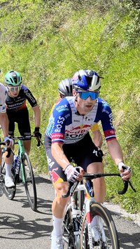 Paul Seixas nagusitu da Toribio Etxebarriako helmugan Paul Seixas nagusitu da Toribio Etxebarriako helmugan