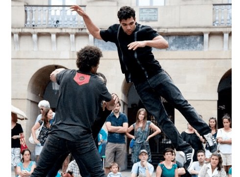 Pedro Alfonso Vilas (dantzaria): “Arrisku-saltua ikasteko kuriositateak eraman ninduen Break Dance egitera”
