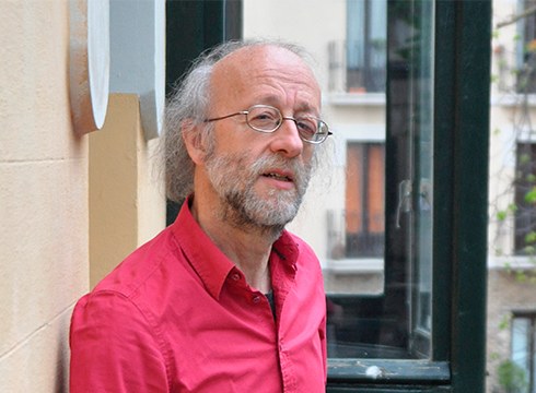 Pello Lizarralde (idazlea): “Irakurleak liburua berriz idazten du edo ez dago libururik”