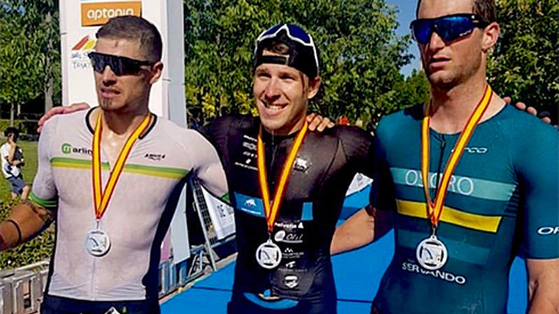 Pello Osoro Guadalajarako triatloiko podiumean