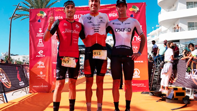 Pello Osoro hirugarren Ibiza Half Triathloian