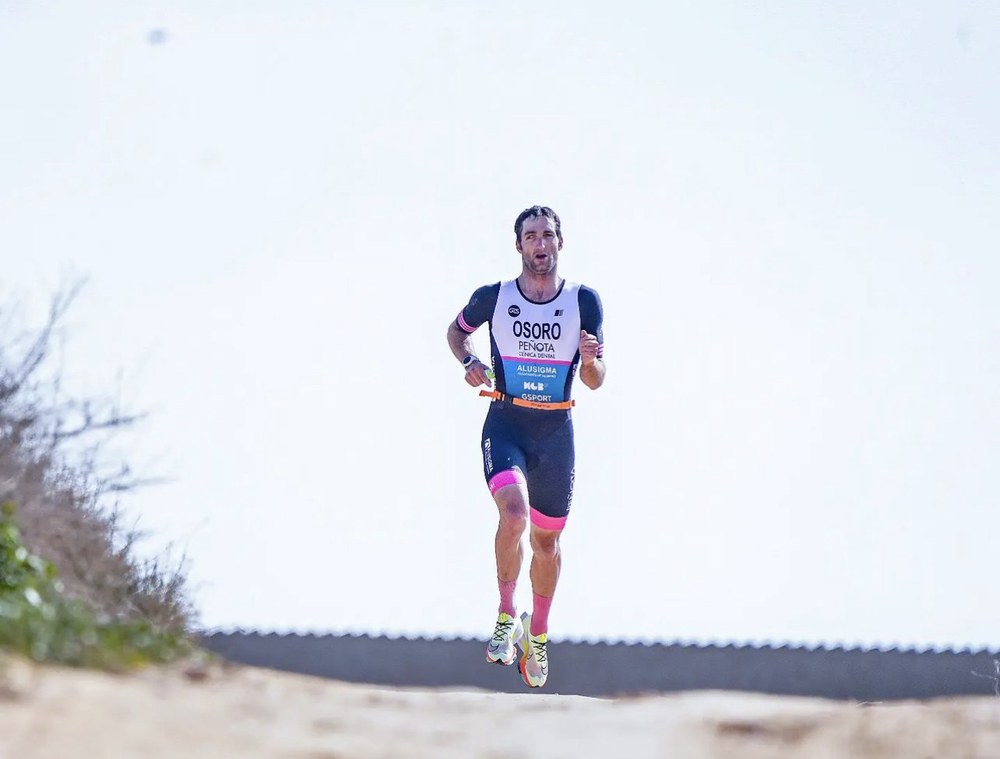 Pello Osoro irabazle Sancho Abarca duatloian