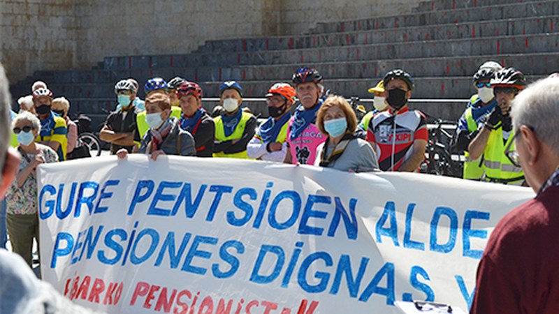Pentsio duinen aldeko bizikleta martxa Eibarrera heldu da