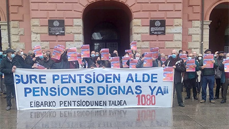 Pentsiodunek deituta zapatuan Bilbon egingo den mobilizaziorako autobusa antolatu dute