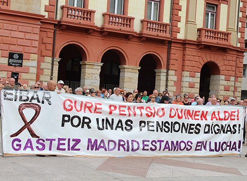 Pentsiodunek eskualde mailako manifestazioa deitu dute bihar eguerdirako, Nagusien Nazioarteko Egunaren harira