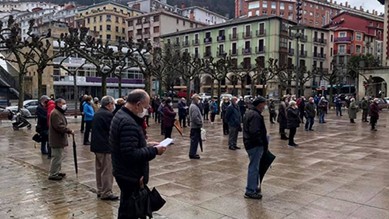 Pentsiodunek manifestazioa deitu dute zapaturako, 12:00etan Untzagatik hasita
