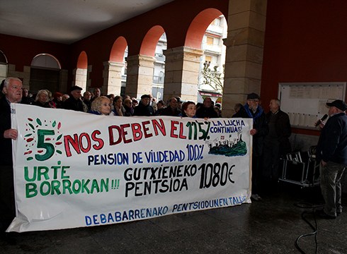 Pentsiodunen borrokak bost urte bete dituela ospatu dute gaurko elkarretaratzean