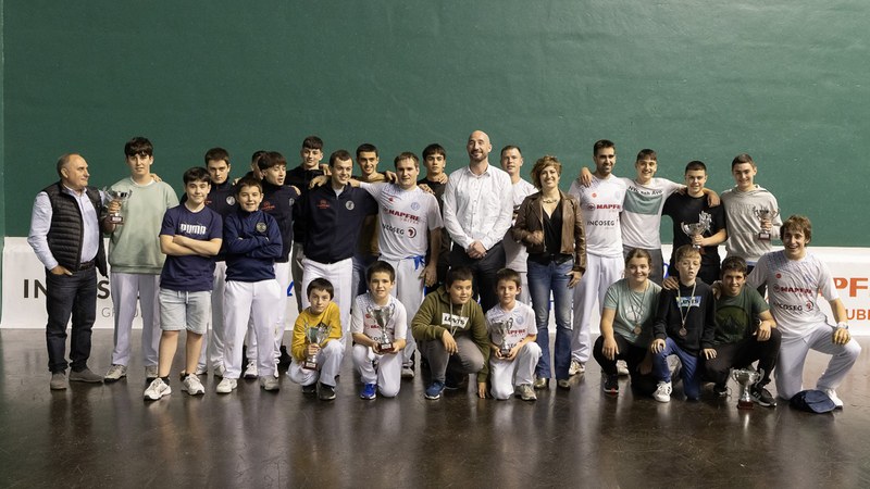 Pilota Eskolakoek denboraldia agurtu zuten San Juan Torneoko finaletan