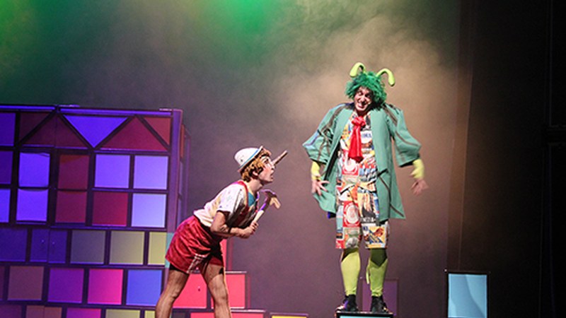 Pinotxoren istorioa euskeraz taularatuko du Glu Glu konpainiak gaur arratsaldean