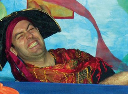 “Pirata Garrapata” bihar umeen liburutegian