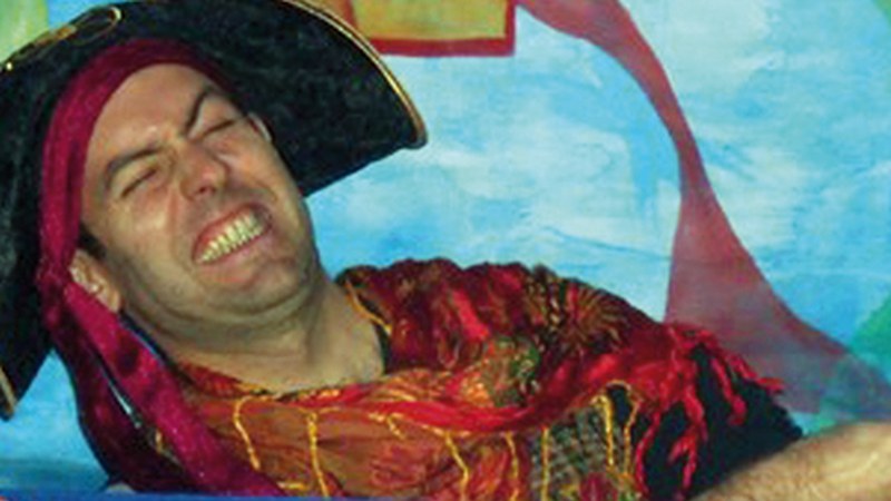 “Pirata Garrapata” bihar umeen liburutegian