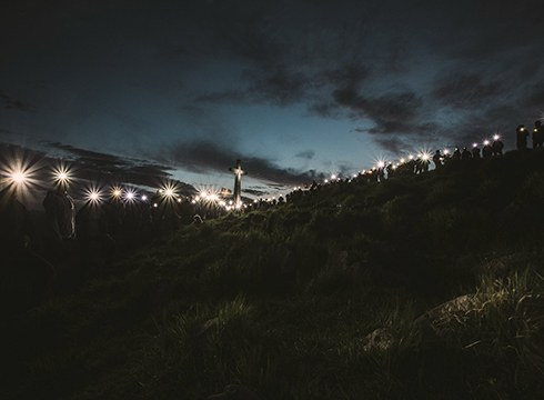 ‘Pirinioetako Bidea’: Askatasunaren bidea argitu