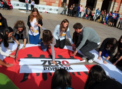 Pobreziarekin amaitzea aldarrikatu dute Untzagan