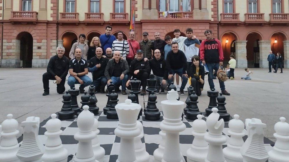 Portugalete garaile Eibarko Hiria Jose Mari Kruzetaren omenezko 38. Xake Txapelketan