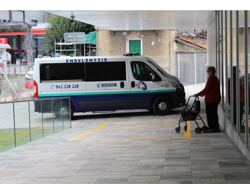 Positiboek gora egin dute Debabarrenean, 51 kasu berri antzeman dituzte azken orduetan