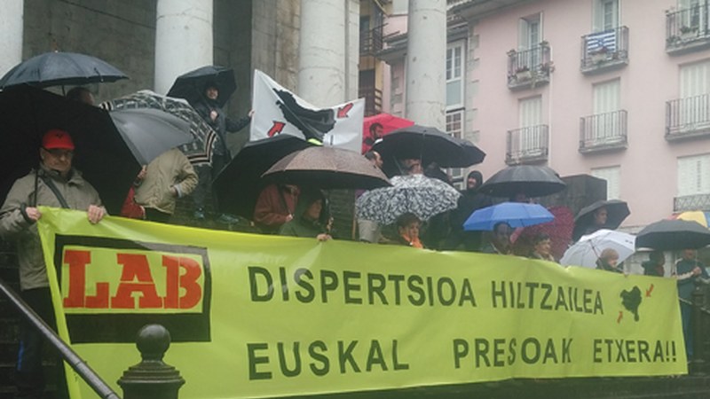 Preso eta iheslarien aldeko elkarretaratzea