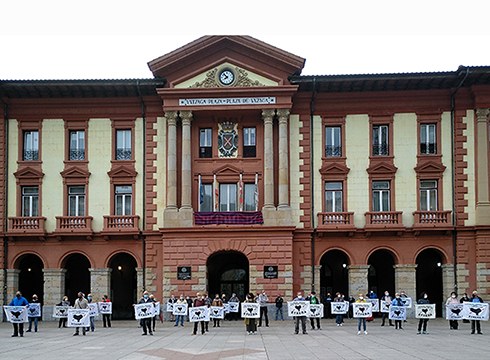 Presoen aldeko enkarteladak egiten hasi dira, eguenetan 19:30ean Untzagan