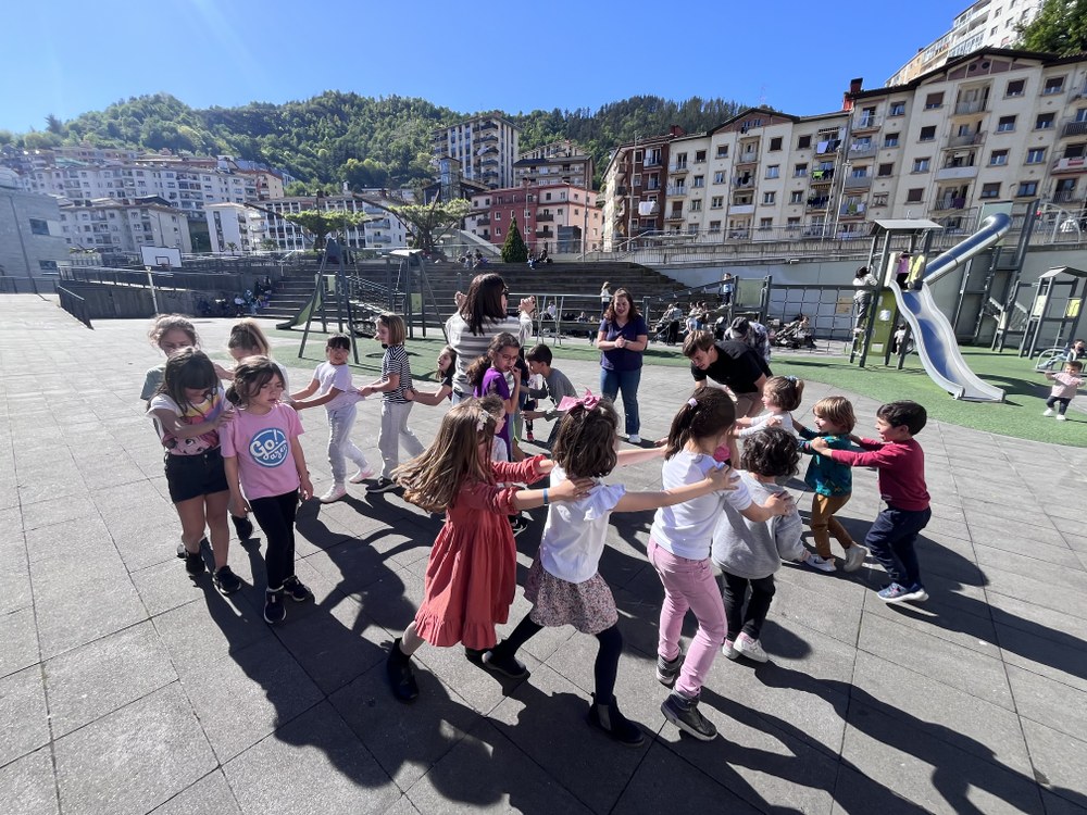 Primerako giroa Torrekuako Barixakuak Jolasian saioan