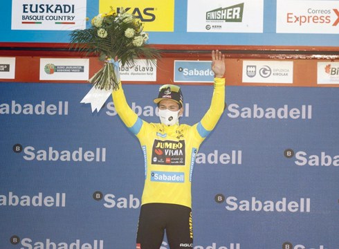 Primoz Roglicek iaz lortutako garaipena berretsi nahi du Arraten