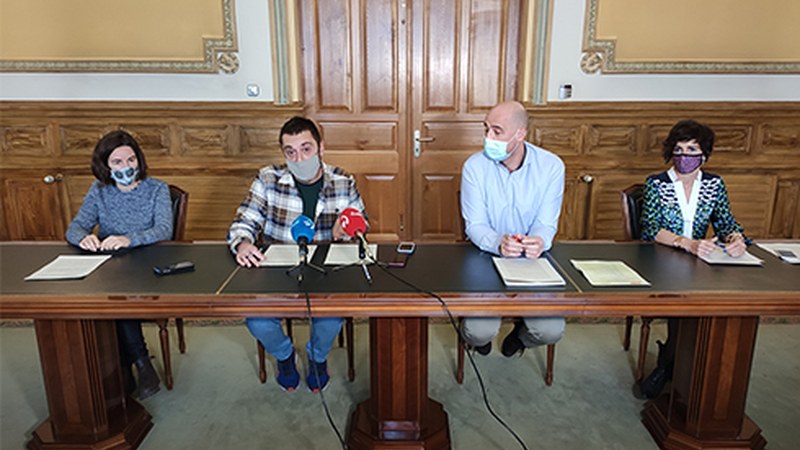 Pandemiaren ondorioei aurre egiteko talka-plana barruan hartzen duen aurrekontu akordioa sinatu dute PSE-EEk eta Bilduk