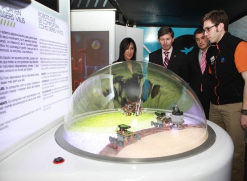 Punta-puntako teknologiei eskainitako erakusketa zabaldu dute Untzagan