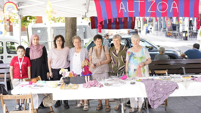 Puntuaren eta kakorratz-lanaren eguna ospatu dute Altzoa elkartekoek aurten ere