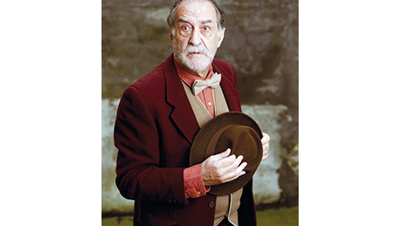 Ramon Barea, aktorea: “Paradoxikoa izan daiteke, baina lotsak eraman ninduen antzerkira”