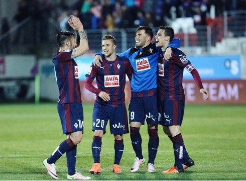 Realari irabazita (2-1) beste urtebete emango du Eibar KE-k Lehen Mailan