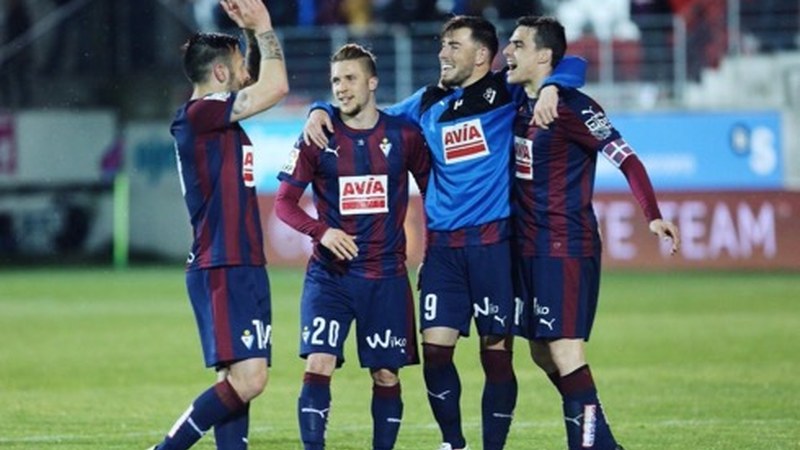 Realari irabazita (2-1) beste urtebete emango du Eibar KE-k Lehen Mailan