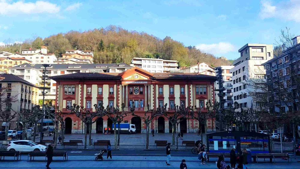 Realeko omenaldiari begira udalak izandako kudeaketa "ez dela onargarria" salatu du Eibarko EH Bilduk