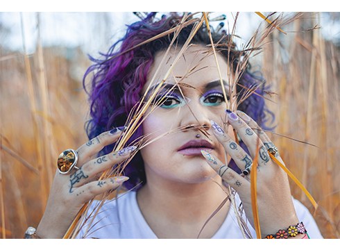 Rebeca Lane, rap abeslaria: “Rap-musika testuinguruaren arabera egokitzen da”