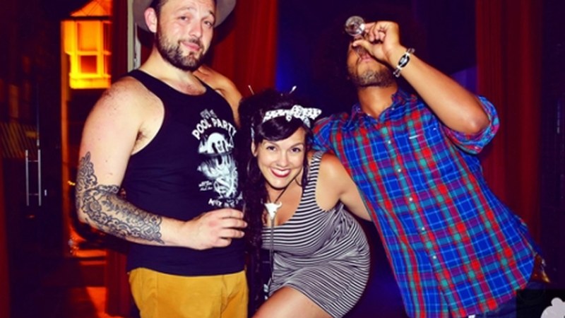 Red Rooster zuzenean, gaur Ez Dok tabernan