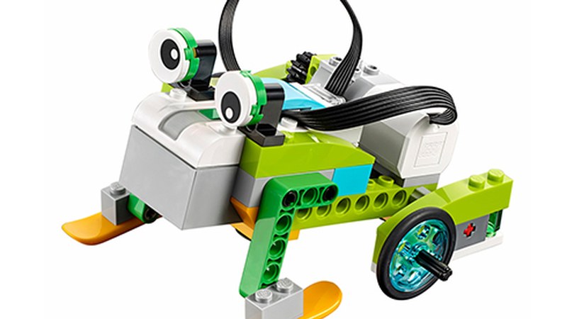 Robotikari buruzko udaleku teknologikoan izena emateko epea bihar arte luzatu dute