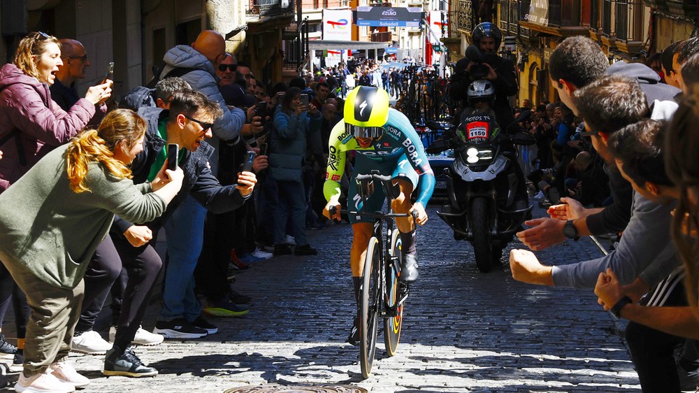 Roglic lider dela, Irunetik Kanbora joango da Itzuliaren bigarren etapa