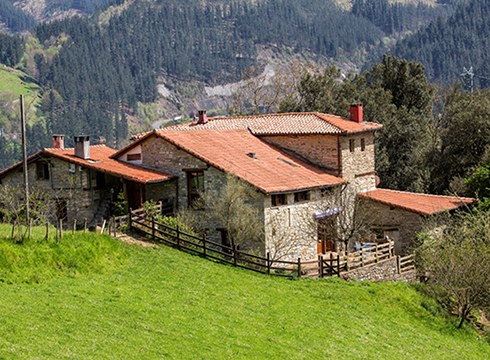 Ruper Ordorika Sosola baserrian egongo da zapatuan, Baserriko Uztaren eskutik