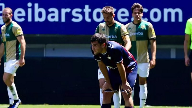 Sabadellek SD Eibar B kanporatu zuen atzo Ipuruan jokatutako partiduan