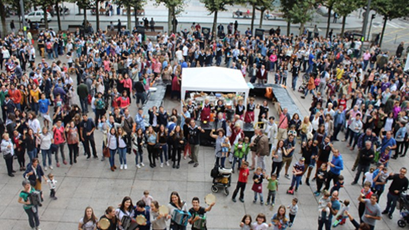 Sagardo Egunak arratsaldeko 19:00etatik aurrera jarraituko du