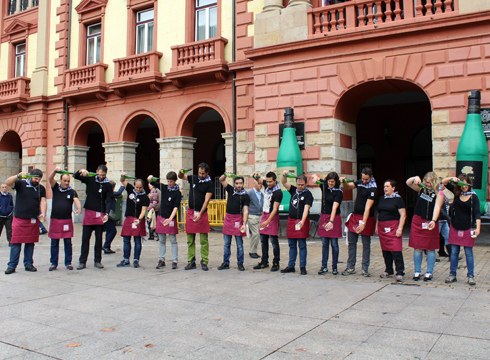 Sagardo Eguneko argazki bilduma mediatekan ikusgai