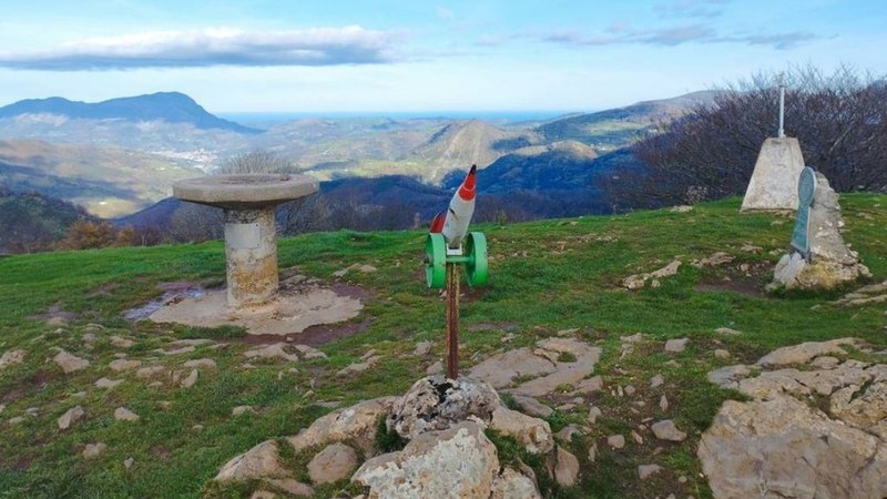 Sagardotegira joan nahi duzula? Nahi duzu probatu mendi pixka bat eginez?