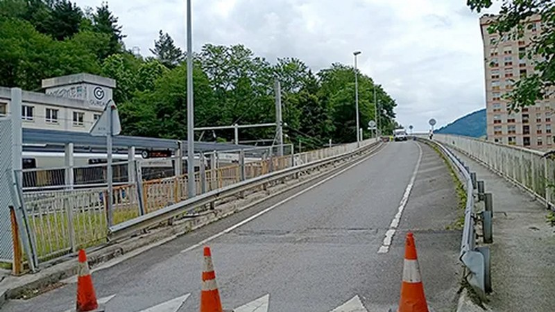 Saihesbidearen Estaziñoko sarbidea itxiko dute bihar, Ermutik datozenentzat