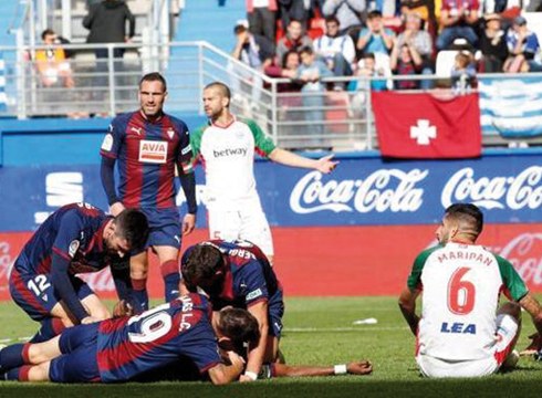 Sailkapenean berdinduta dauden Alaves eta Eibarren artekoa gaur Gasteizen