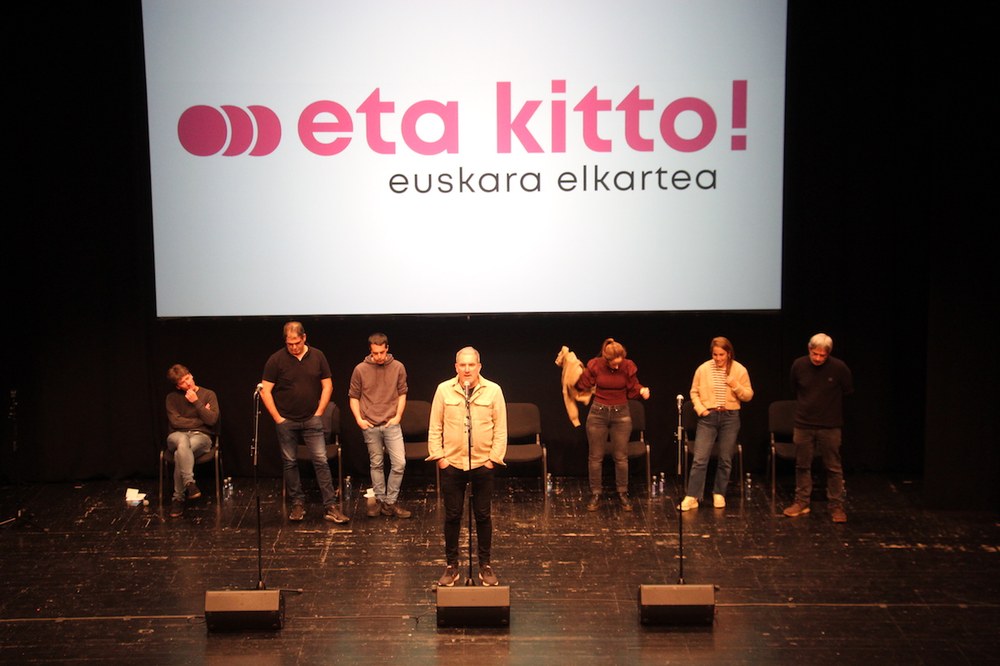 San Andres Bertso Jaialdirako zozketa egin dugu