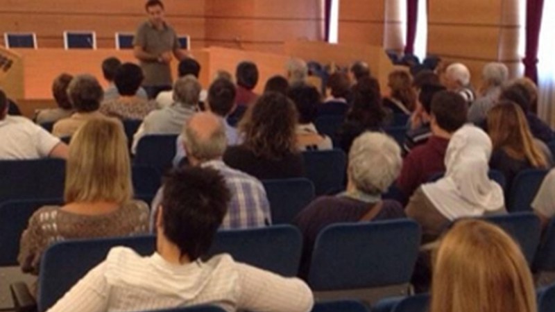 San Andres Pasealekuko eraisketak galarazten zutenekin adostasuna lortzear